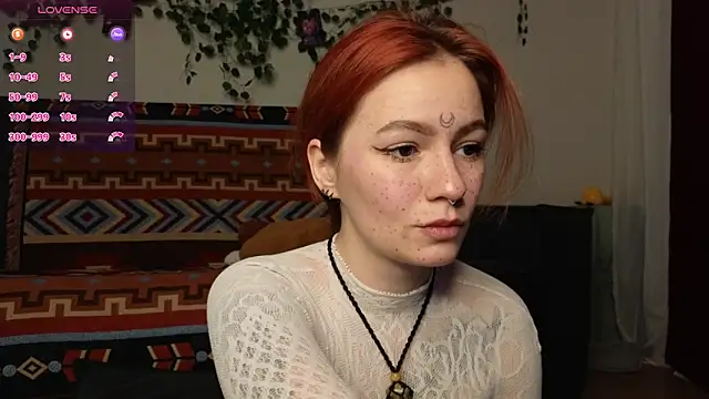 girl with snaketatto0 online show from December 2025 12:51:01 AM