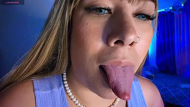 leahtemptation3 online show from March 2025 08:37:01 AM