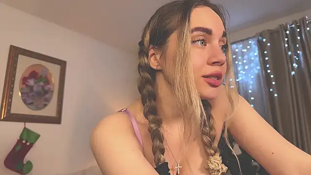 hotexclusive  online show from January 2025 05:37:01 AM