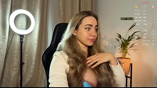 hotexclusive  online show from October 2025 07:33:02 PM