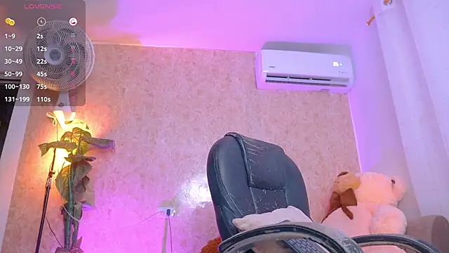 abbyhill27 online show from February 2026 09:41:02 AM