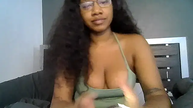 Snapshot of goddessdaisysky chatting on June 2026 04:46:02 PM goddessdaisysky online show from June 2026 04:46:02 PM