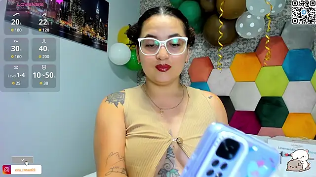 Snapshot of eva_rosse69 chatting on March 2025 12:43:02 PM eva rosse69 online show from March 2025 12:43:02 PM