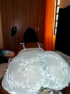 Snapshot of Bossetassy chatting on December 2024 12:05:02 PM Bossetassy online show from December 2024 12:05:02 PM