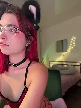 Snapshot of Evangeline_Lawrence_ chatting on December 2024 02:00:02 PM Evangeline Lawrence online show from December 2024 02:00:02 PM