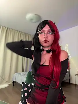 Snapshot of Evangeline_Lawrence_ chatting on February 2025 04:15:01 PM Evangeline Lawrence online show from February 2025 04:15:01 PM