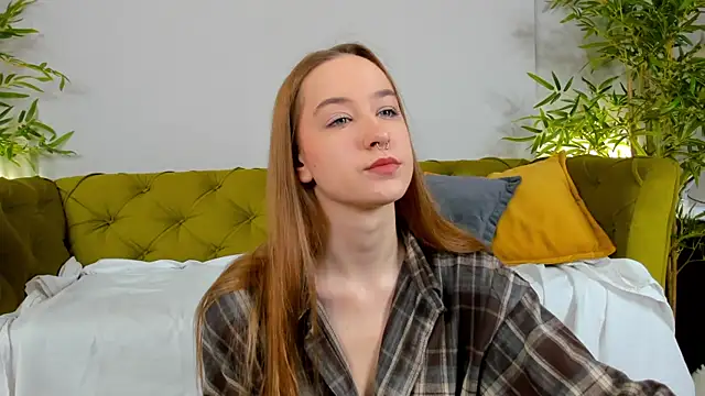 Snapshot of Sweett_Monica chatting on September 2025 12:12:02 AM Sweett Monica online show from September 2025 12:12:02 AM