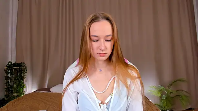 Snapshot of Sweett_Monica chatting on September 2025 12:04:01 AM Sweett Monica online show from September 2025 12:04:01 AM