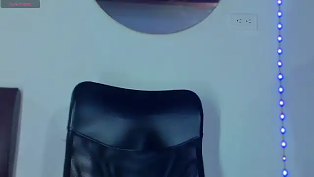 MikeRoss7777 online show from February 2025 03:16:02 AM