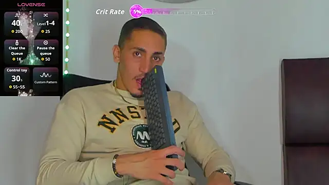 MikeRoss7777 online show from October 2025 05:17:02 AM