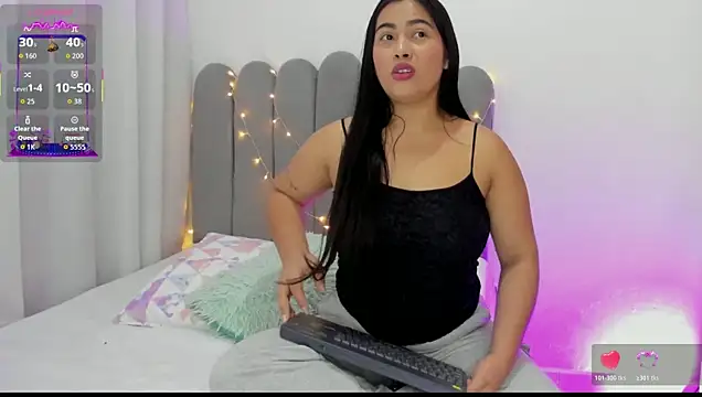 andrea osorio  online show from October 2025 01:33:02 PM