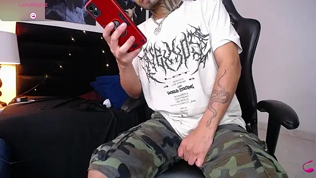 JuanCamiilo 66 online show from February 2025 05:18:01 PM