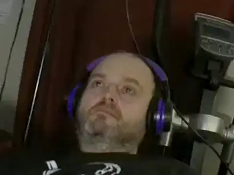 caressonnous online show from January 2025 12:25:01 AM