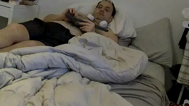 caressonnous online show from September 2025 12:28:01 PM