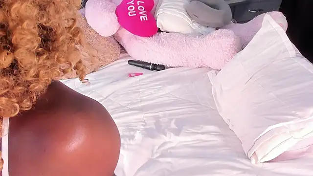 AfroditaRoy online show from May 2026 11:12:03 PM