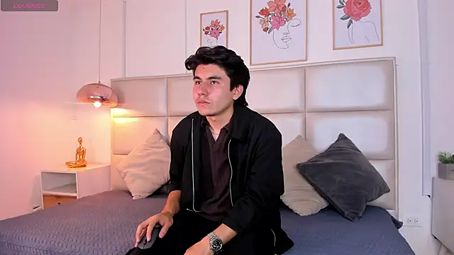 ZukyXYakihiro89 online show from February 2025 06:26:02 PM