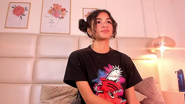 ZukyXYakihiro89 online show from February 2025 12:32:01 AM