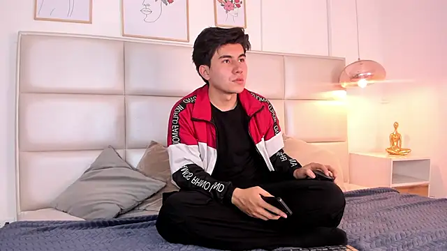 ZukyXYakihiro89 online show from March 2025 06:01:02 PM