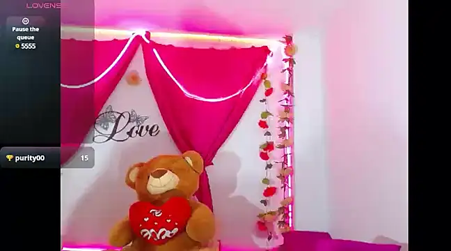 natashakissess online show from January 2025 06:44:01 PM