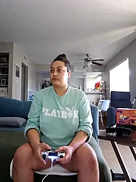 honeeyyy pot online show from December 2024 07:11:01 PM