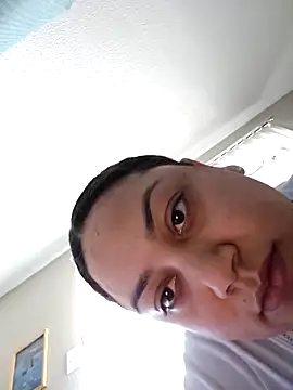 honeeyyy pot online show from February 2025 05:44:01 PM