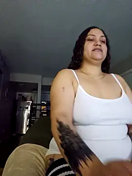 honeeyyy pot online show from October 2025 05:06:02 AM