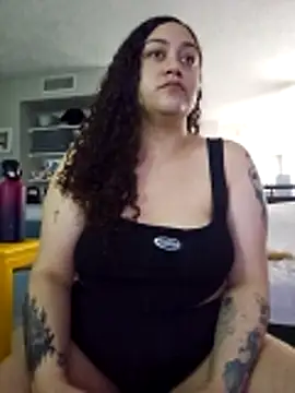 honeeyyy pot online show from October 2025 07:46:02 PM