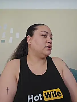 honeeyyy pot online show from April 2026 07:53:01 PM