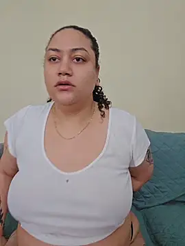 honeeyyy pot online show from April 2026 07:14:01 PM