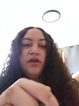 honeeyyy pot online show from May 2026 08:37:01 PM