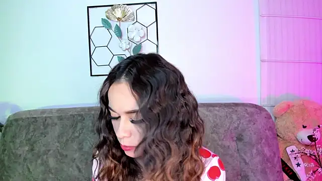 summer holiday online show from March 2025 09:10:02 AM