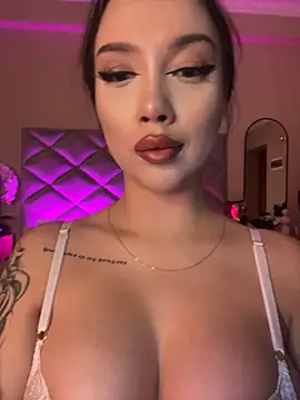 Snapshot of BamBam_XO chatting on February 2025 05:08:01 AM BamBam XO online show from February 2025 05:08:01 AM