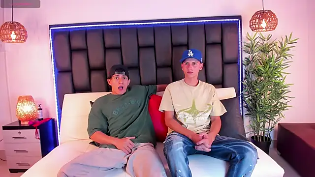 Snapshot of Crazy_nigth01 chatting on October 2025 02:04:02 AM Crazy nigth01 online show from October 2025 02:04:02 AM