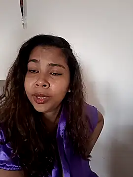 Snapshot of Vidiia chatting on April 2026 09:28:01 PM Vidiia online show from April 2026 09:28:01 PM