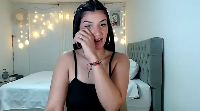 ZajiraShane online show from December 2024 07:07:01 AM