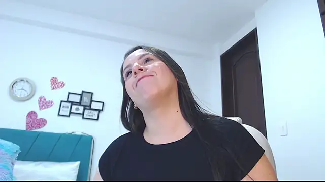 kamila lopez online show from March 2025 01:53:02 AM