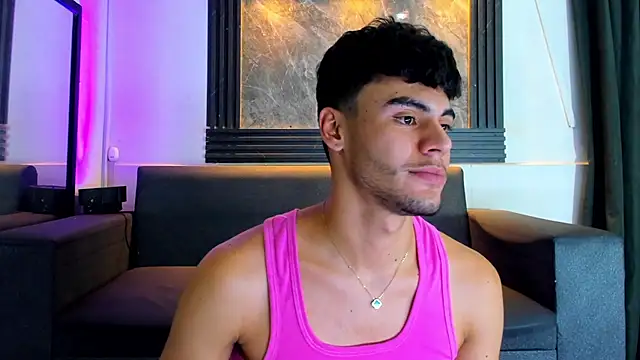 liam genner  online show from September 2025 07:49:01 PM