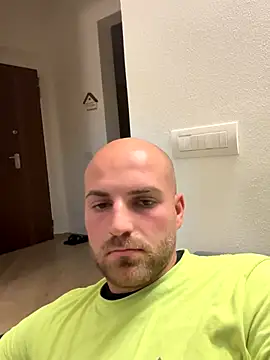 Snapshot of parallelo990 chatting on October 2025 08:35:01 PM parallelo990 online show from October 2025 08:35:01 PM