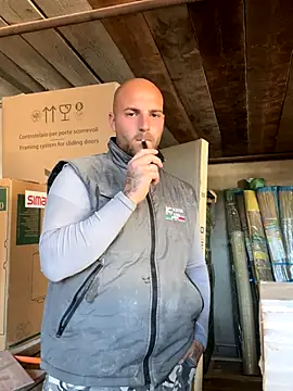 Snapshot of parallelo990 chatting on November 2025 09:21:02 AM parallelo990 online show from November 2025 09:21:02 AM