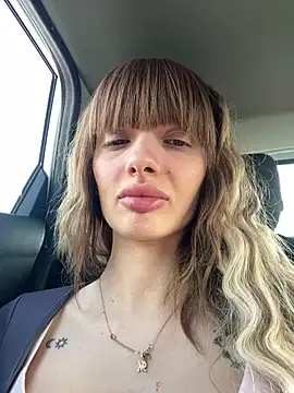 ButterflyLeah online show from March 2025 01:54:01 PM