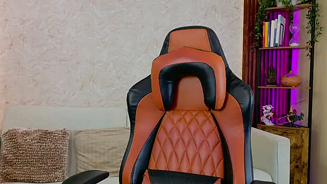 AdanReilly online show from December 2025 08:48:01 PM