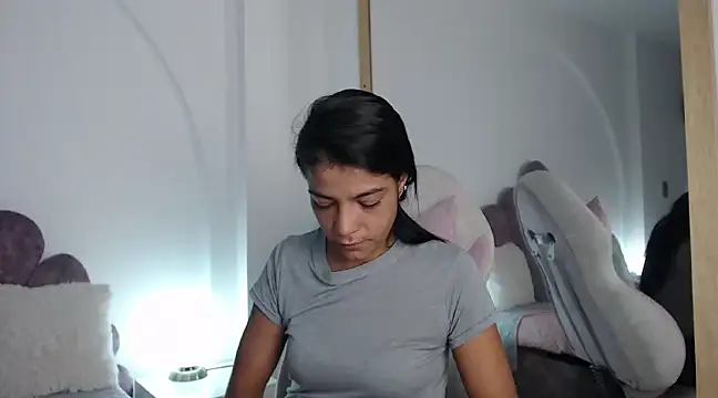 Hellen  4master online show from February 2025 11:14:02 AM