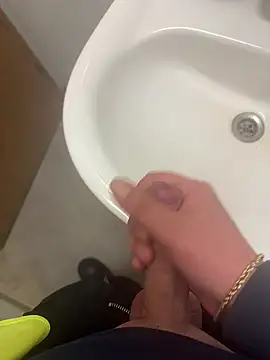 FrutenFratenR9 online show from September 2025 10:36:01 PM