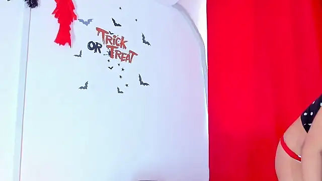 Emily Coper18 online show from October 2025 01:12:02 PM