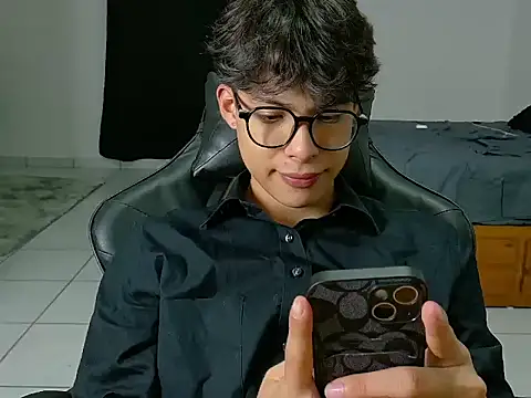 Jacotnk online show from October 2025 05:13:01 AM