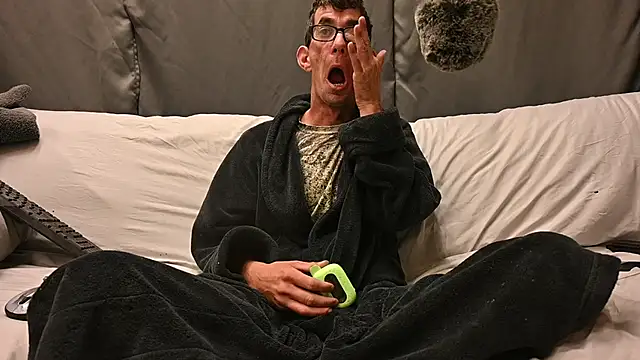 joeiandola online show from October 2025 05:22:02 PM