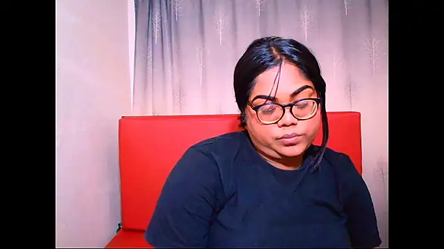 Indian Lola00 online show from September 2025 05:58:01 PM