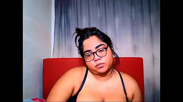 Indian Lola00 online show from November 2025 05:46:01 PM