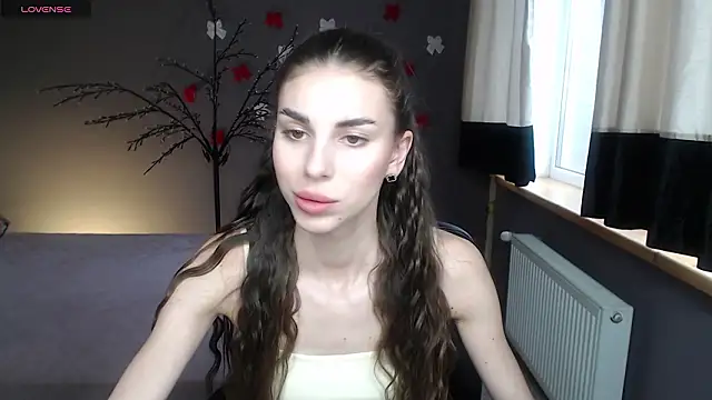 Snapshot of EmmyGreans chatting on March 2026 12:44:01 PM EmmyGreans online show from March 2026 12:44:01 PM