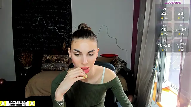 Snapshot of EmmyGreans chatting on March 2026 08:26:33 AM EmmyGreans online show from March 2026 08:26:33 AM